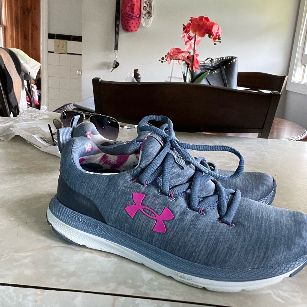 Under Armour Womens Sneakers